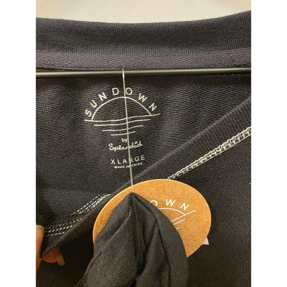 Splendid Black Sweatshirt with Matching Scrunchie - Picture 4 of 7